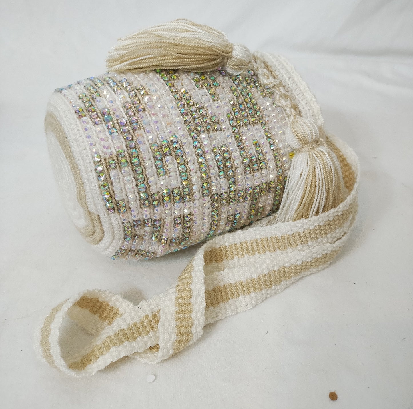 Crossbody bag (Mochila Wayuu) with stones SMALL