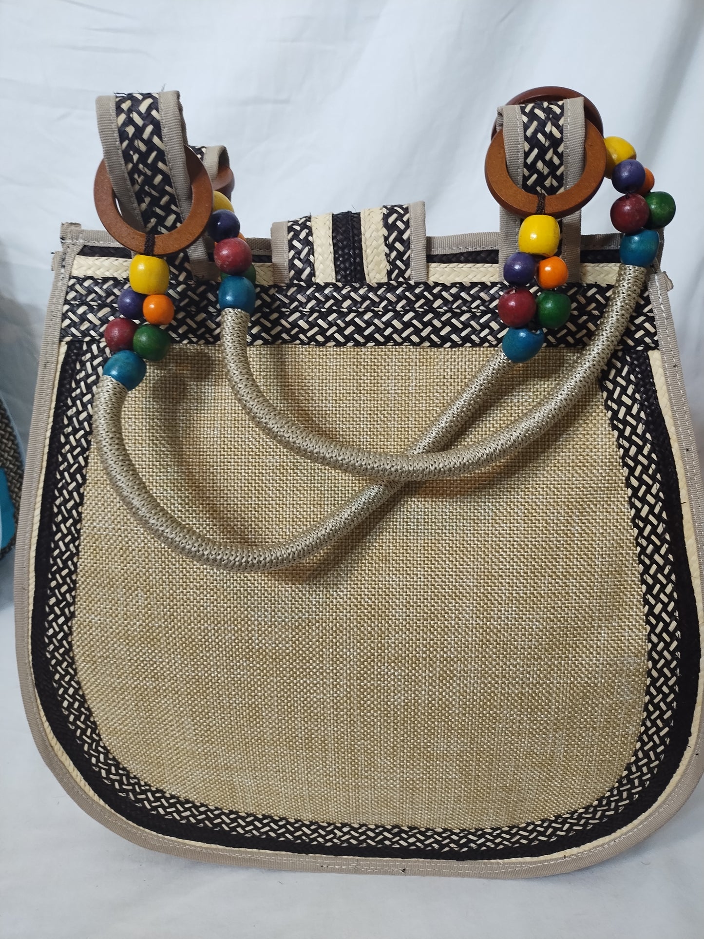 Hand bag, pear shaped (from cana flecha)