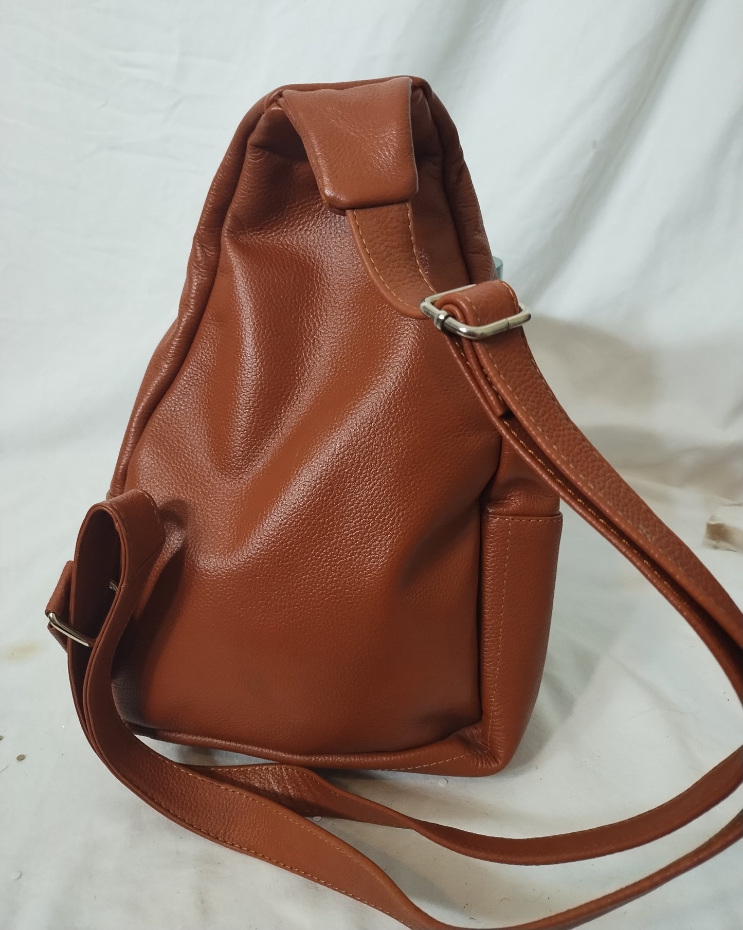 Cross body bag, leather
