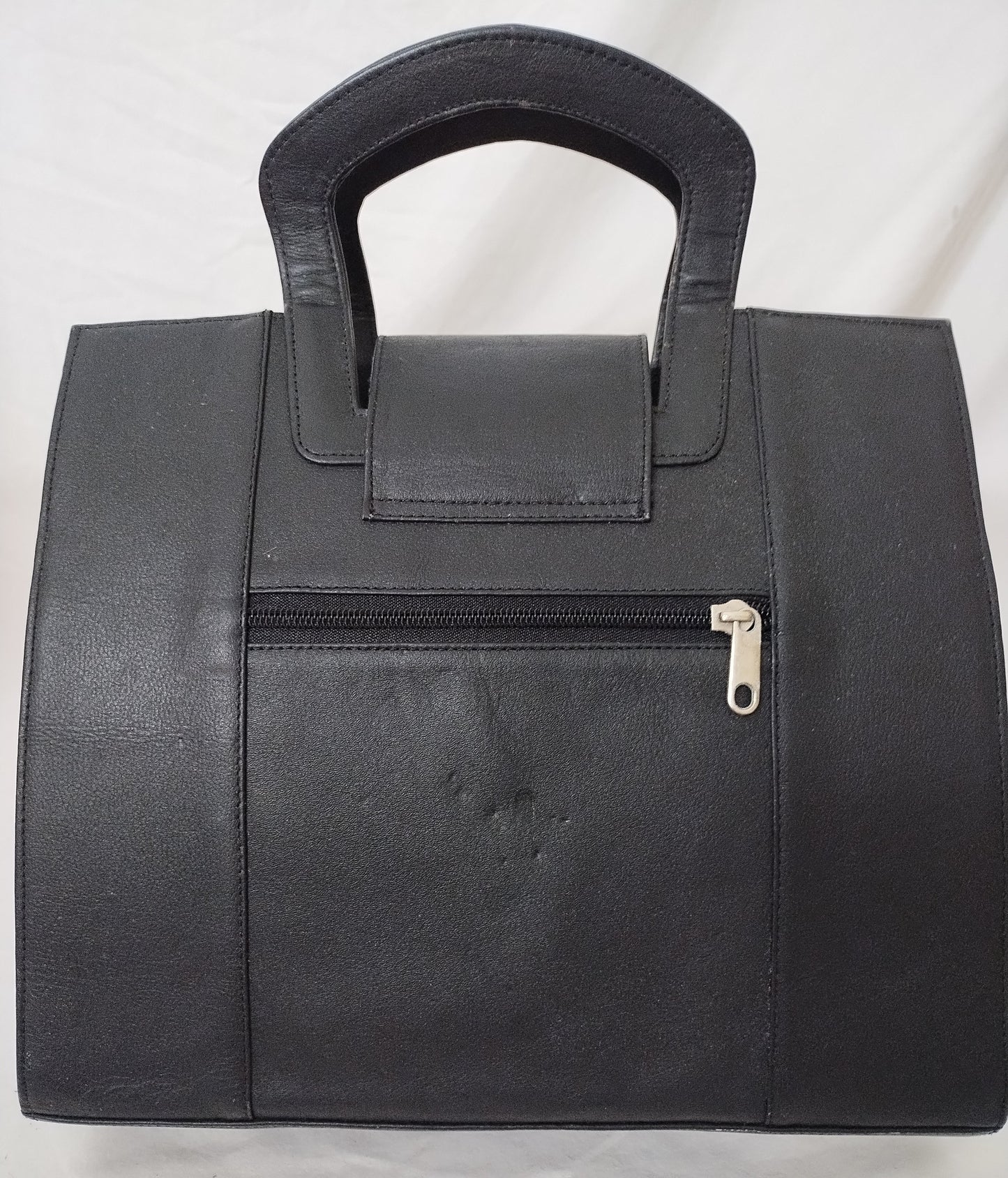 Leather hand bag