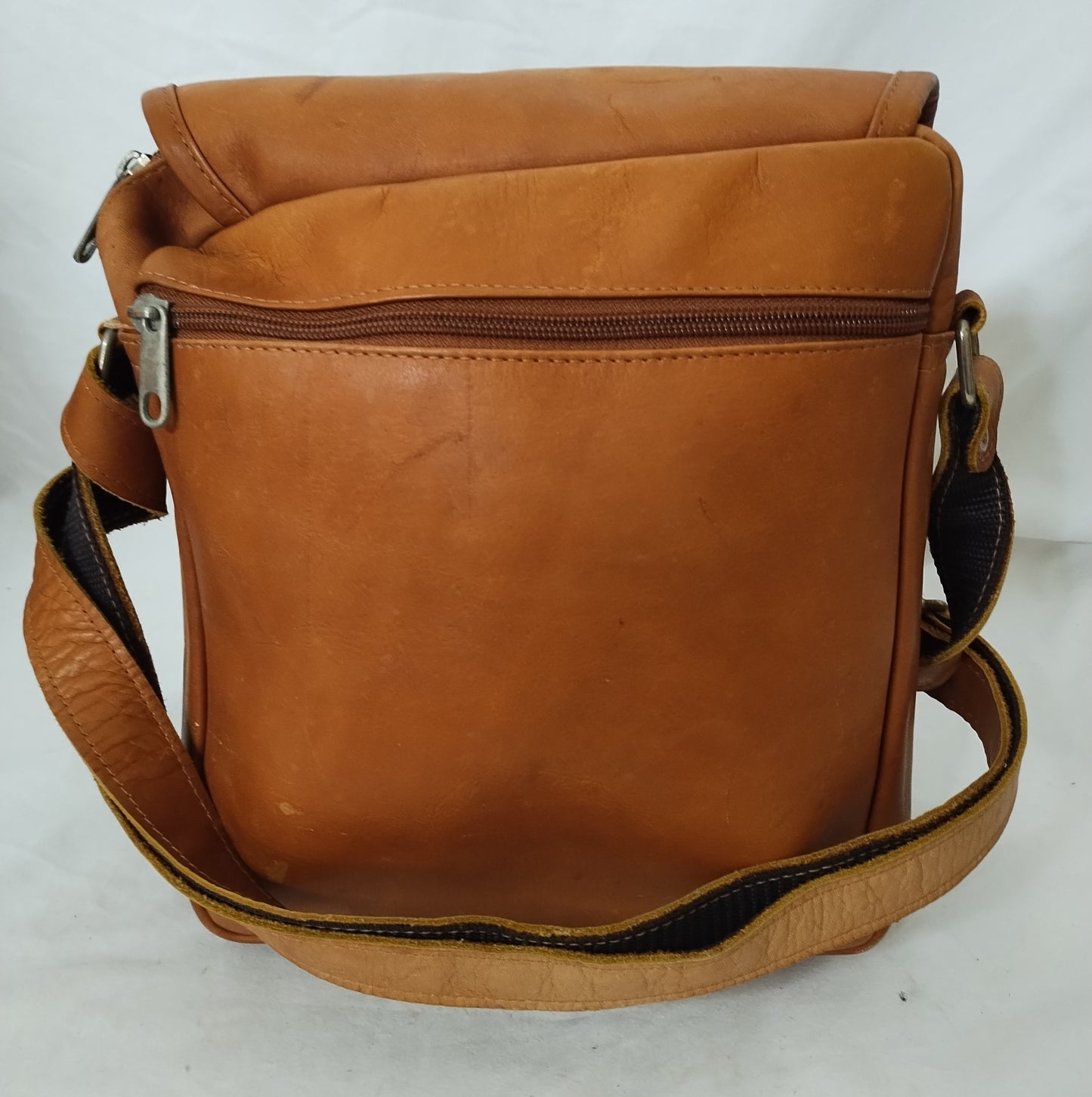 Leather bag
