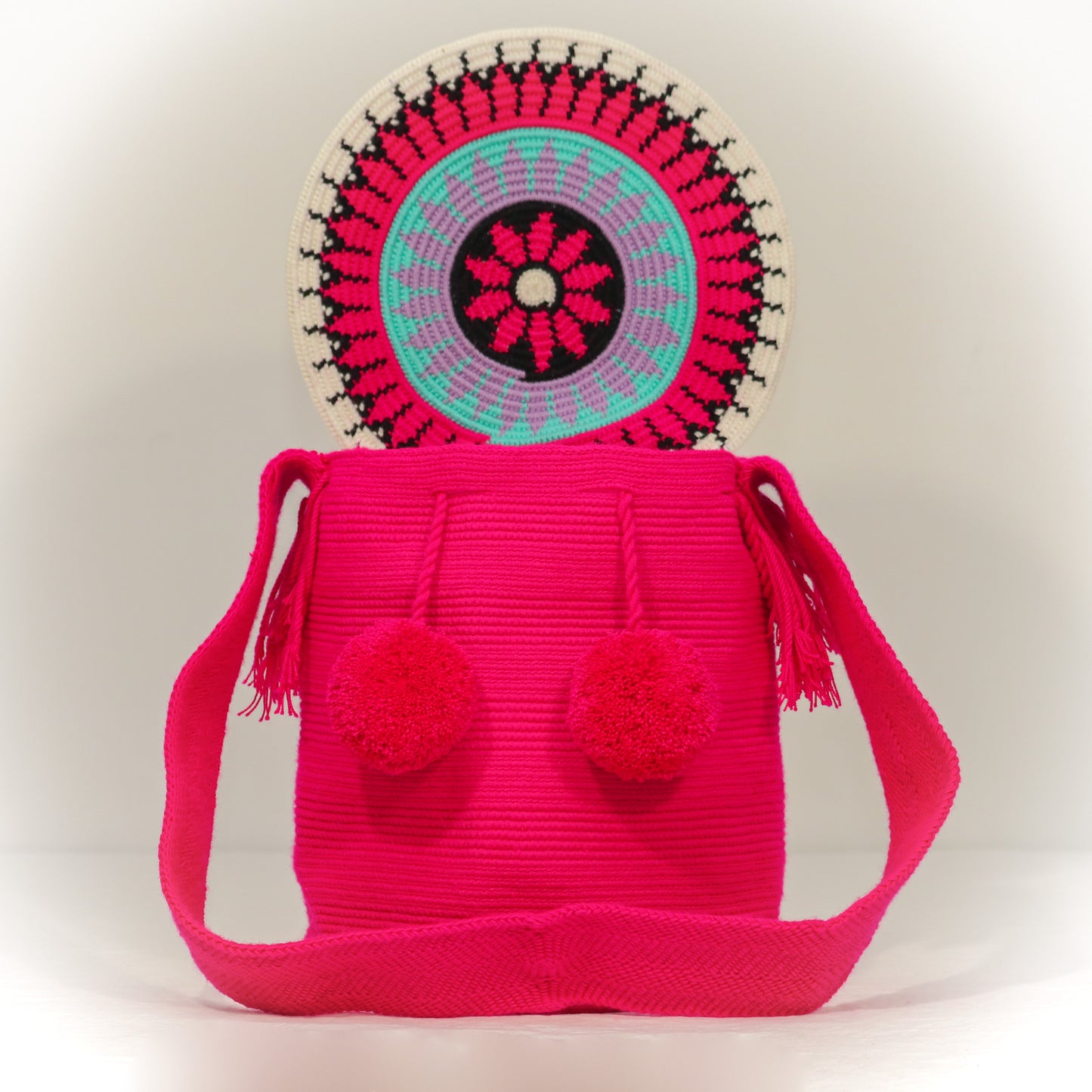 Handbag / Backpack / Mochila with lid and tassels