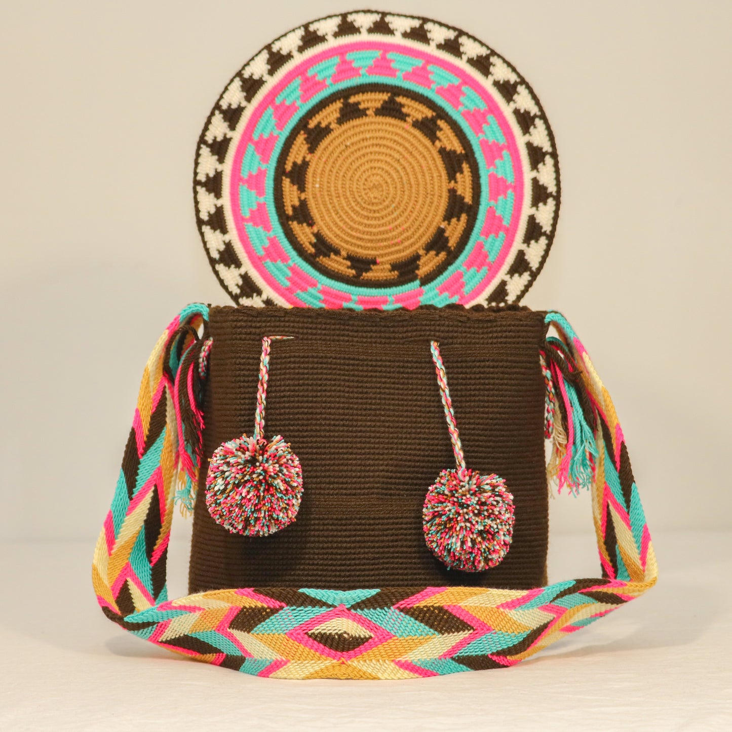 Handbag / Backpack / Mochila with lid and tassels