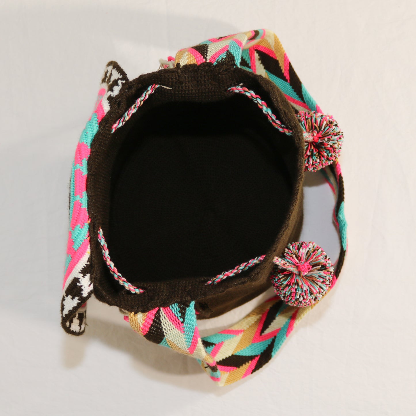 Handbag / Backpack / Mochila with lid and tassels