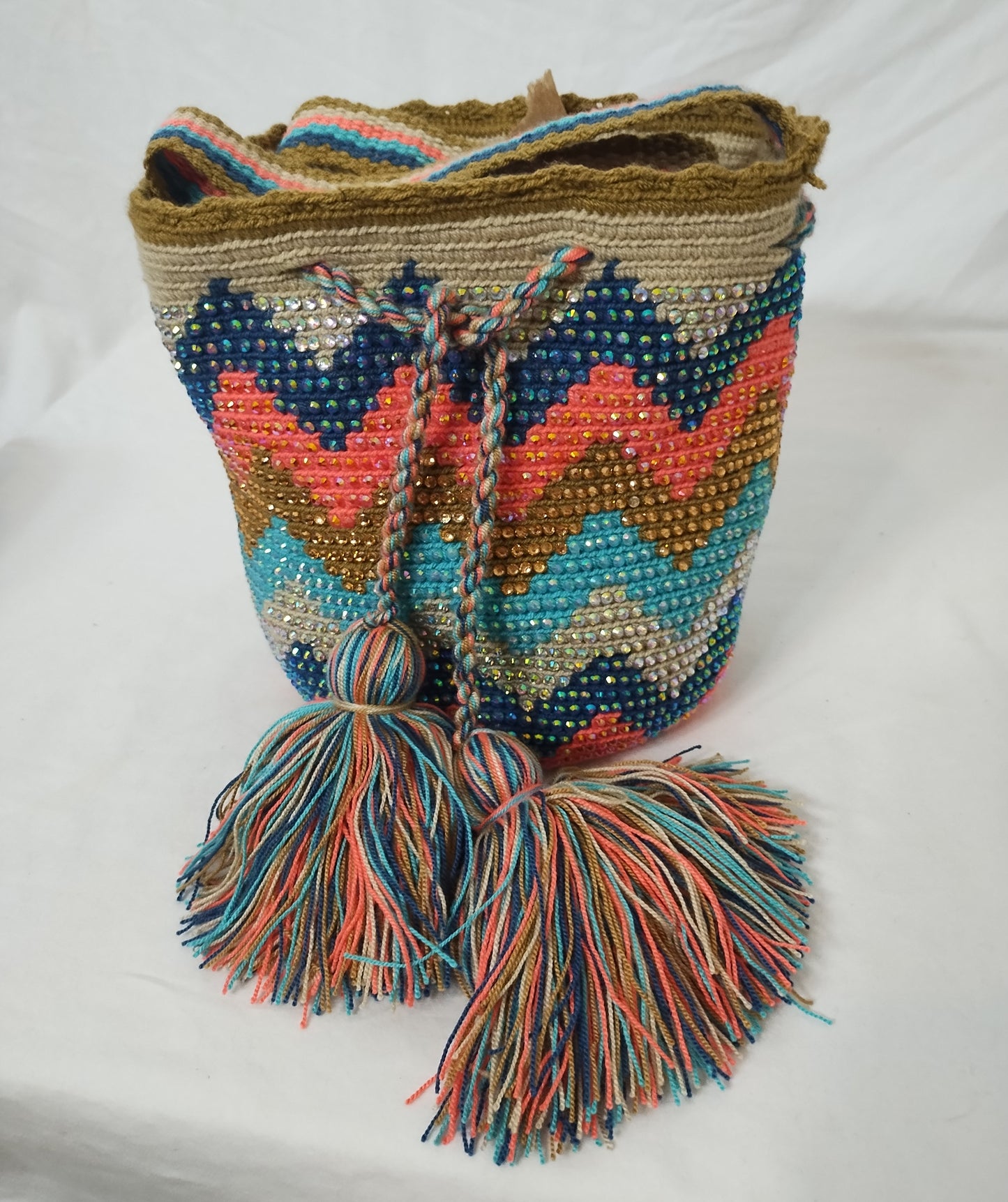 Crossbody bag (Mochila Wayuu) with stones MEDIUM