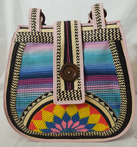 Hand bag, pear shaped (from cana flecha)