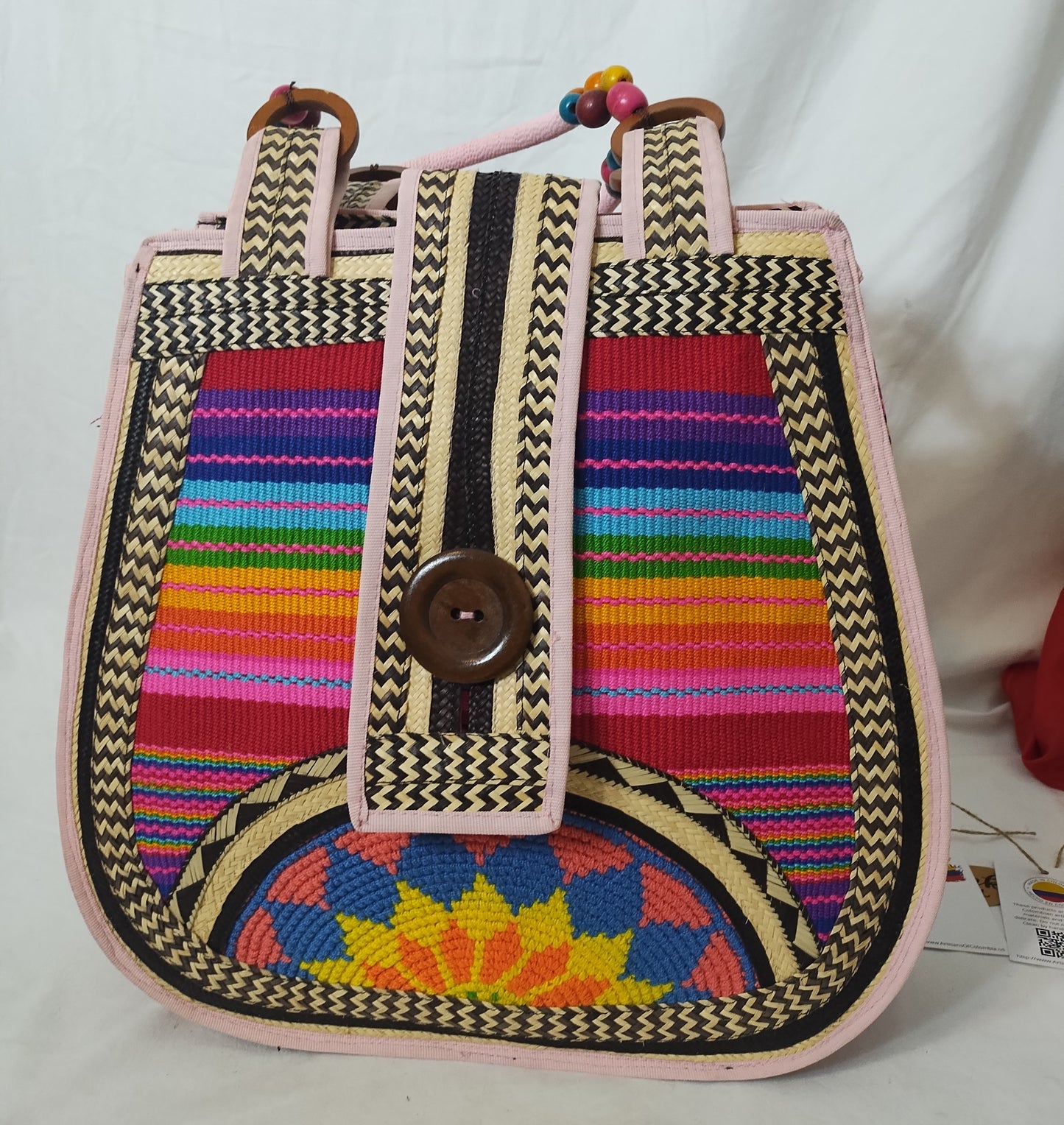 Hand bag, pear shaped (from cana flecha)