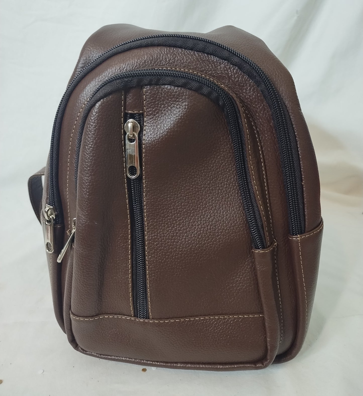 Cross body bag, leather