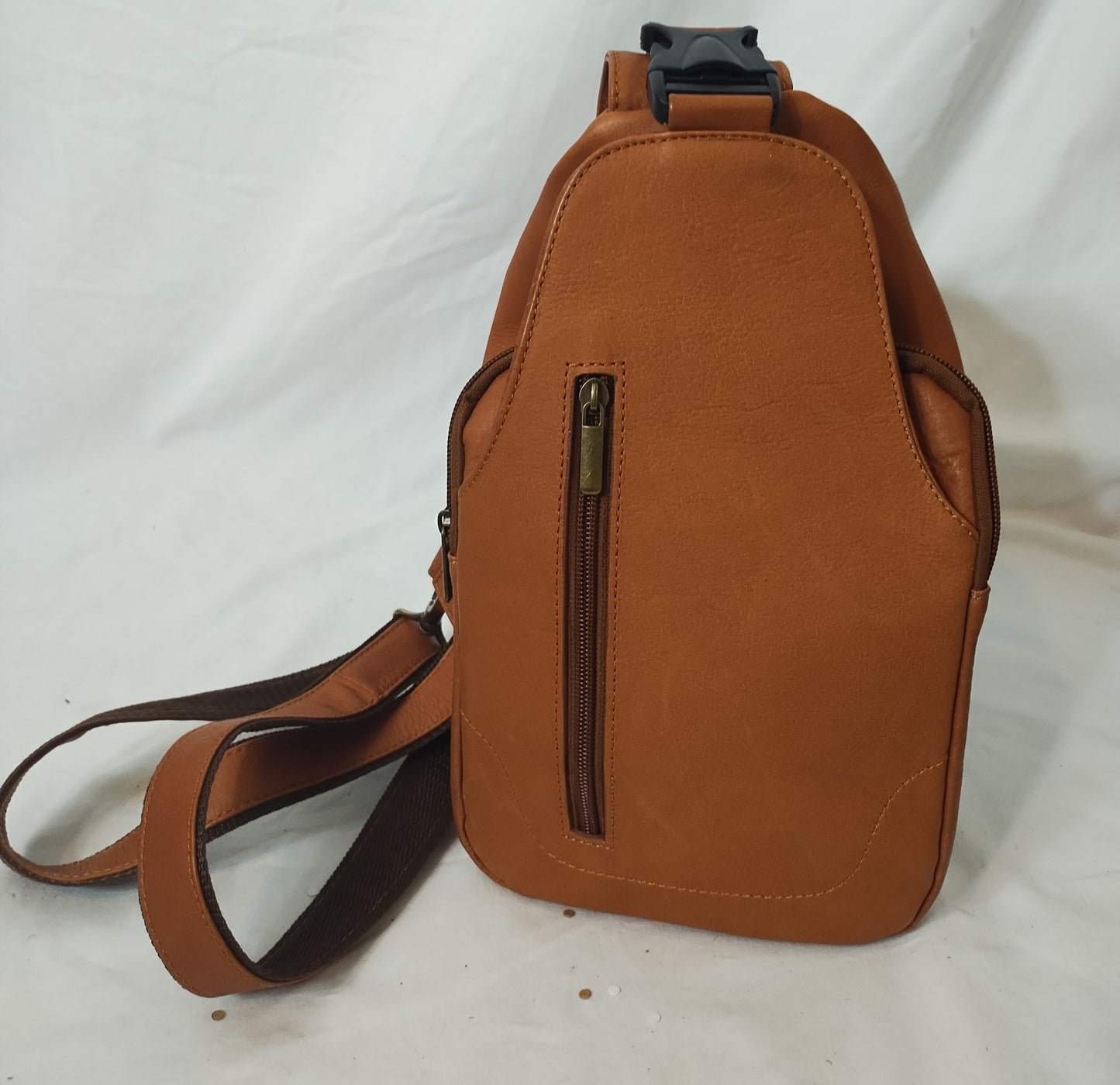 Cross body bag, leather