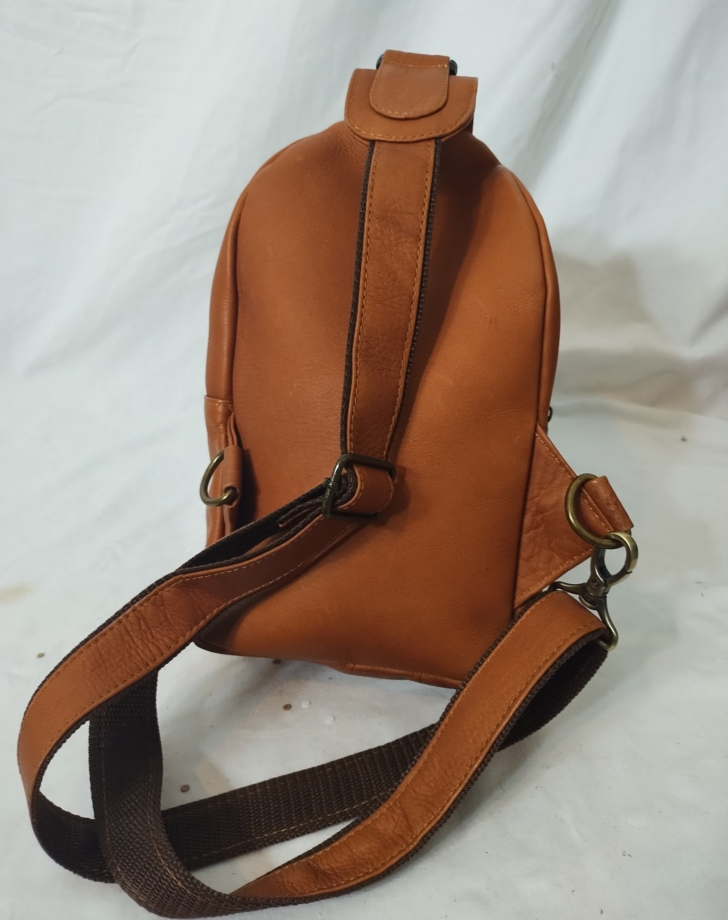 Cross body bag, leather