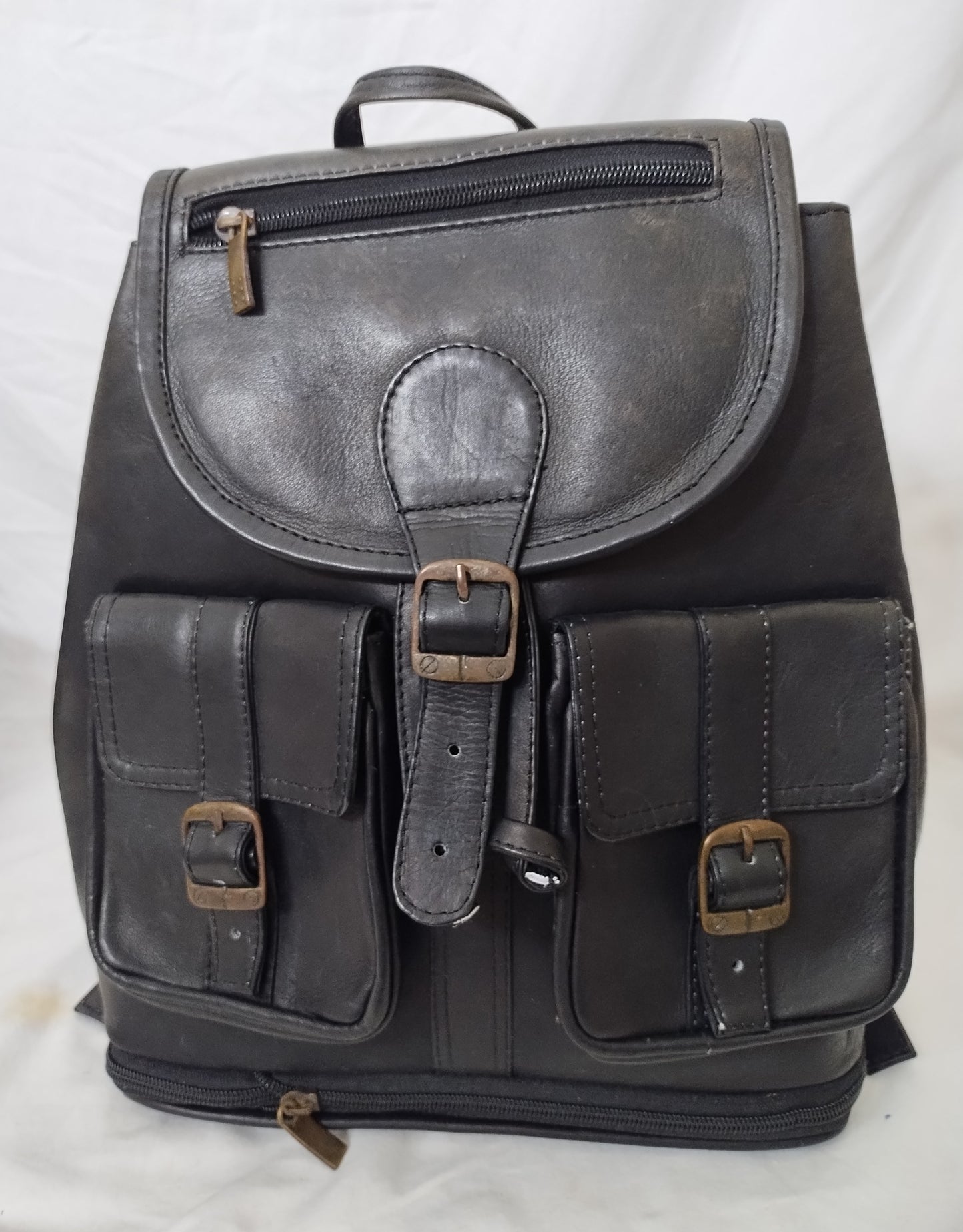 Leather bag