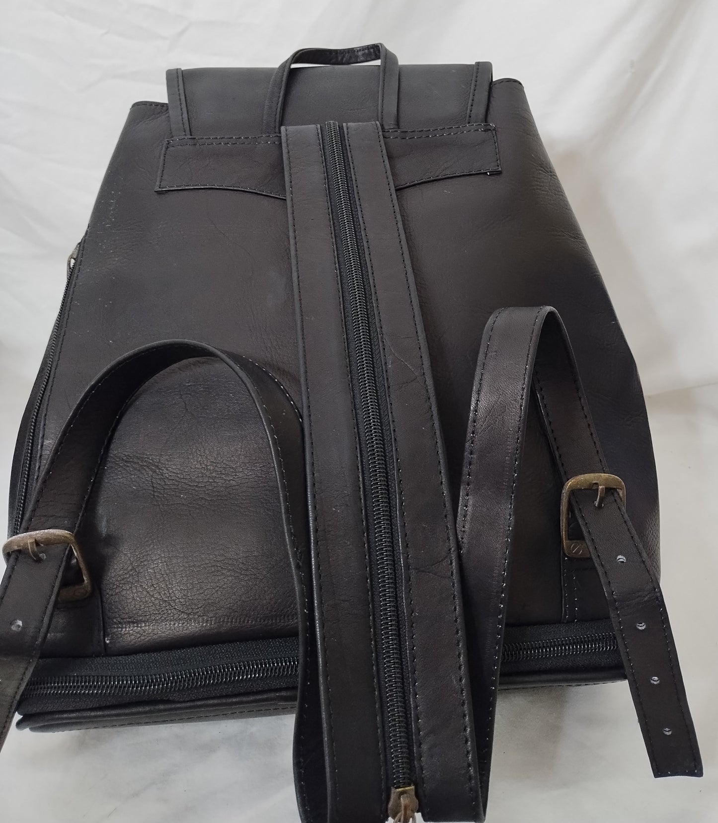Leather bag
