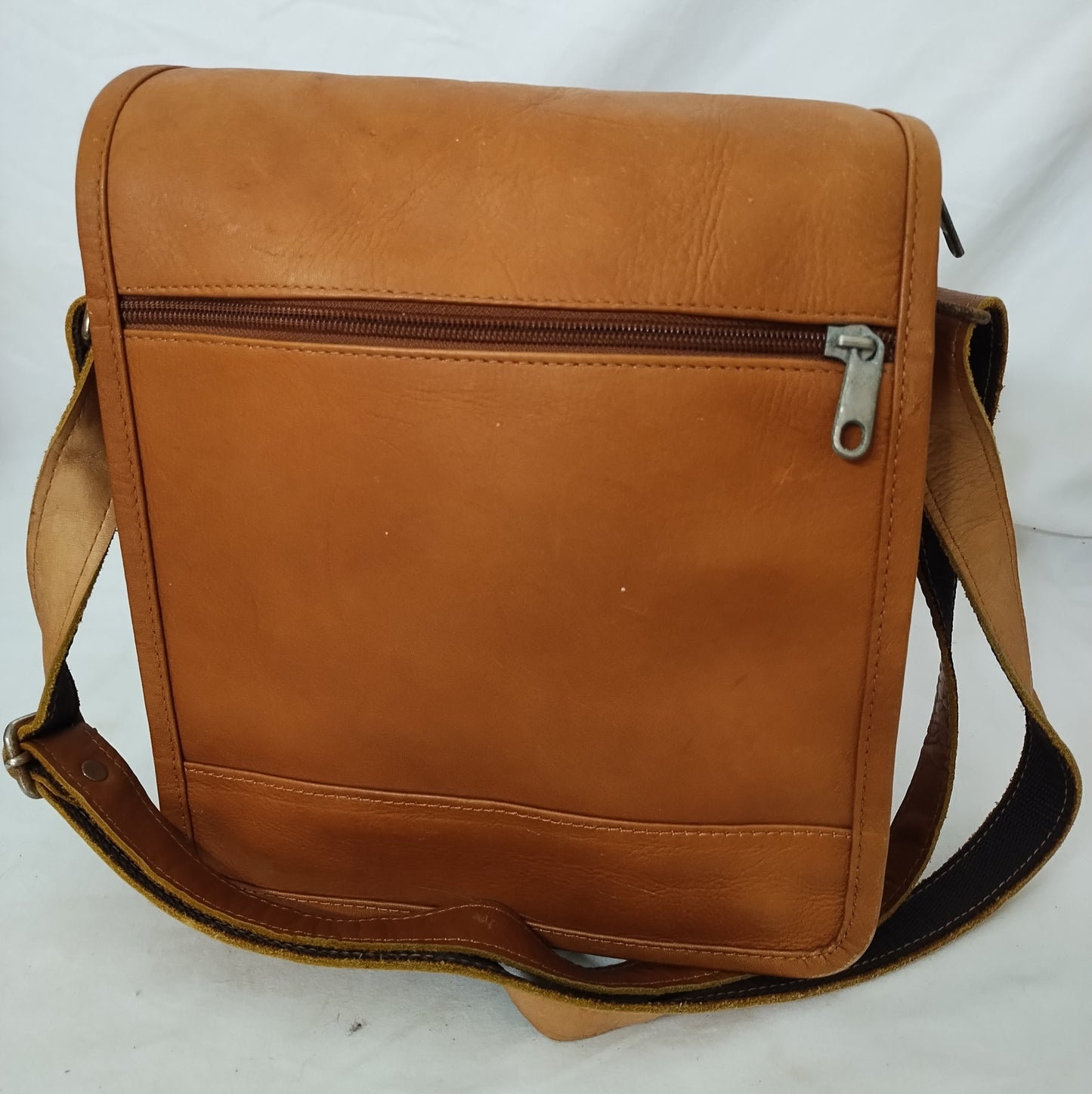 Leather bag