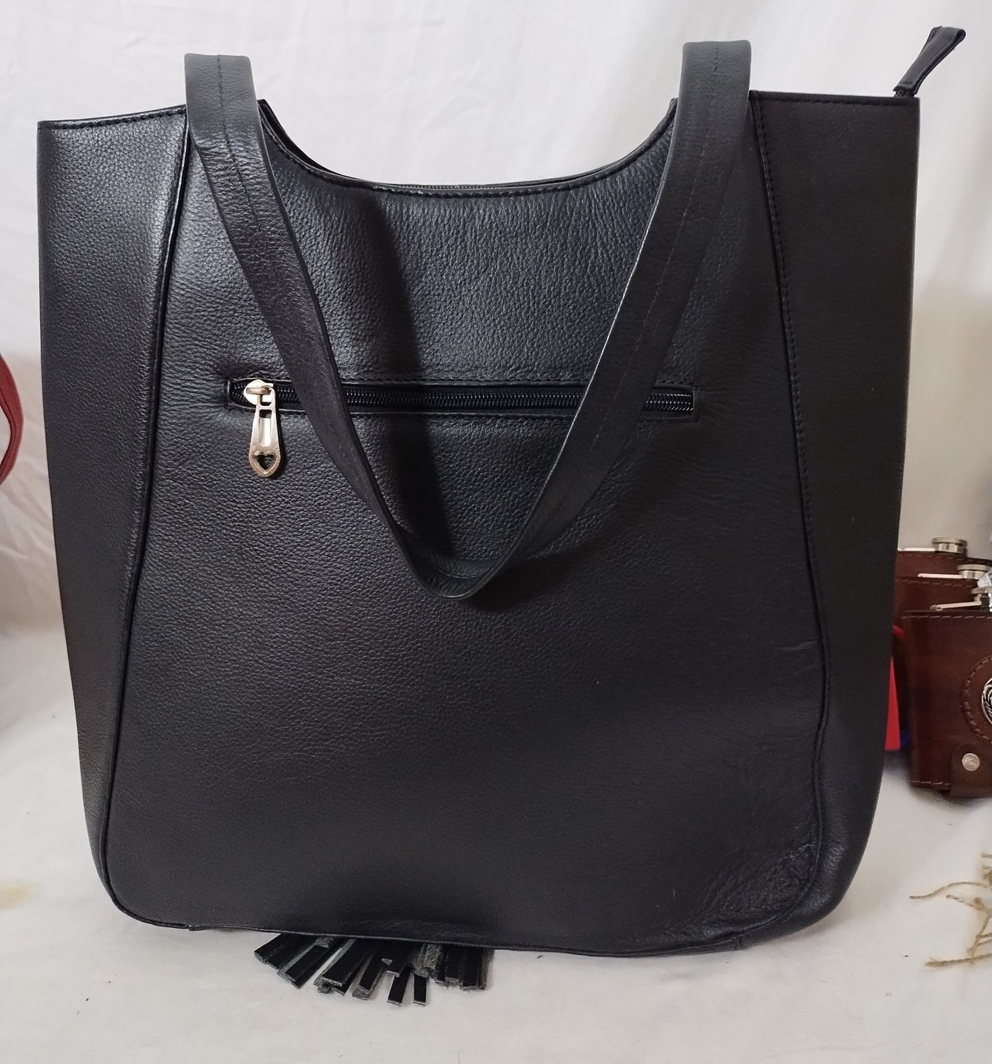 Leather hand bag (Cuero)