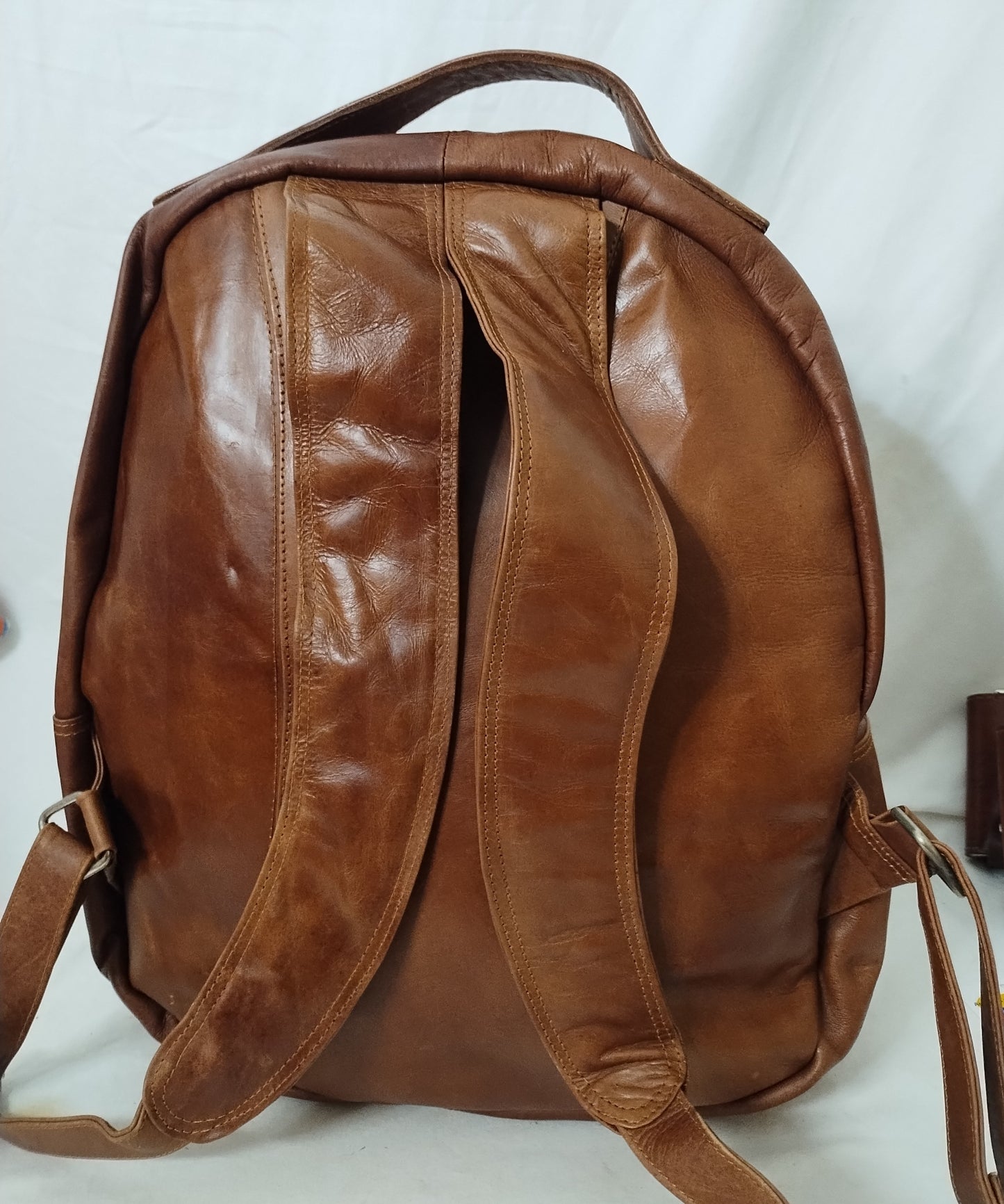 Leather back pack (Cuero)